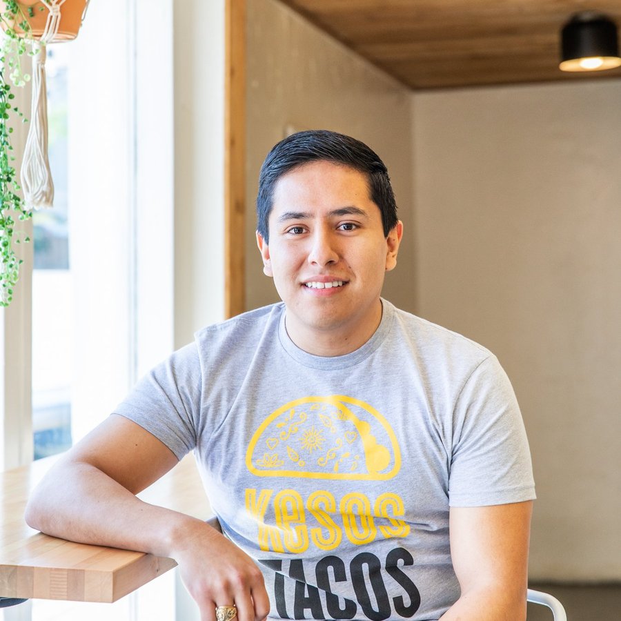 Jhonatan Aldama, Founder of Kesos Tacos